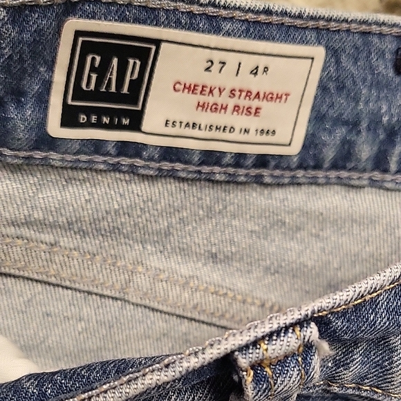 GAP Cheeky Straight High Rise Jeans Size 4R - Picture 1 of 10